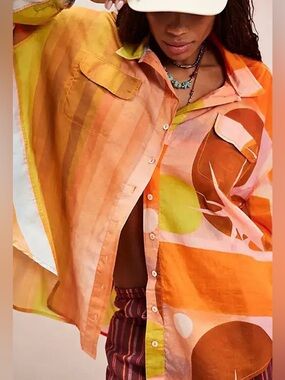 Kinga Csilla Dakota’s Lucky Chalm Orange Printed Shirt Medium NWT! $200